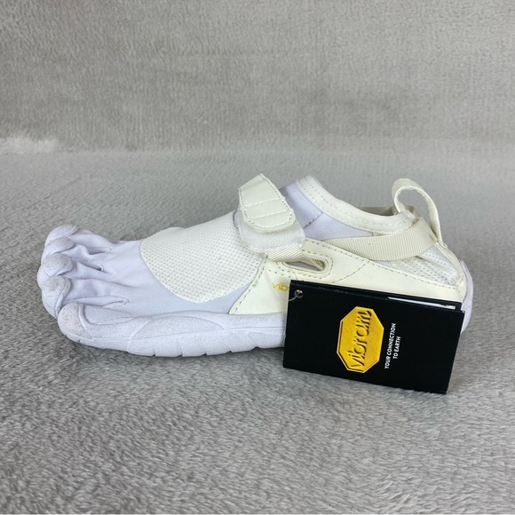 Vibram KSO Five Finger Women's Water Shoes EU 38 US 7 7.5 White Hiking - Picture 2 of 12
